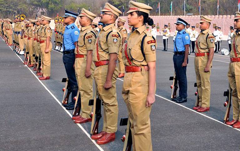 आईपीएस अधिकारी निहारिका भट्ट
