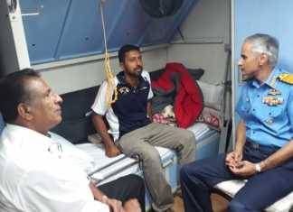 कीर्ति चक्र विजेता कमांडर अभिलाष टोमी सकुशल विशाखापट्टनम पहुंचे कमांडर अभिलाष टोमी