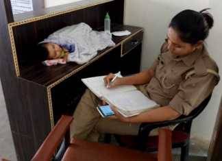 यूपी पुलिस की ‘मदर कॉप’ झाँसी की सिपाही अर्चना की कहानी बनी प्रेरणा कांस्टेबल अर्चना