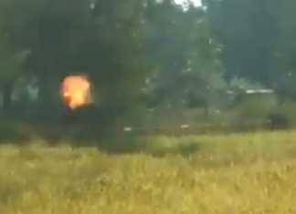 बीजापुर में सीआरपीएफ और नक्सलियों के बीच जबरदस्त घमासान सीआरपीएफ