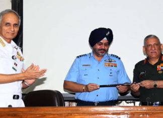 जनरल बिपिन रावत चीफ आफ स्टाफ कमेटी के चेयरमैन बने