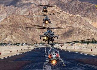 यूं तारे आये ज़मीं पर … भारतीय वायु सेना की इन तस्वीरों ने लोगों का मन मोह लिया भारतीय वायु सेना