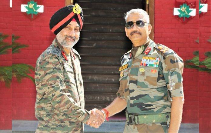 Chinar-Corp-Chief लेफ्टिनेंट जनरल अमरदीप सिंह औजला