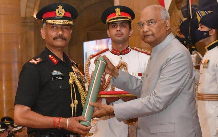 Lt-Gen-D-P-Pandey-3 रक्षा अलंकरण समारोह
