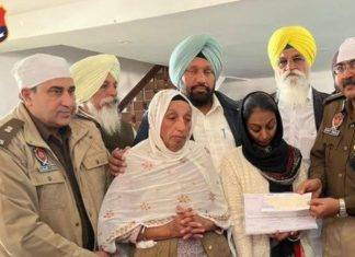 शहीद सिपाही के लिए गैलेंट्री मेडल की सिफारिश और परिवार को 2 करोड़ रूपये सिपाही मंदीप सिंह