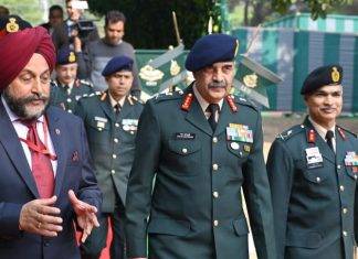 मिलिटरी लिटरेचर फेस्टिवल 2022 : बच्चों को आ रहा मज़ा लेकिन रौनक व जोश कम दिखा मिलिटरी लिटरेचर फेस्टिवल