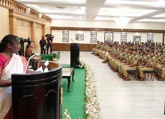 राष्ट्रपति द्रौपदी मुर्मू ने पुलिस में महिलाओं की ज्यादा भागीदारी पर ज़ोर दिया राष्ट्रपति द्रौपदी मुर्मू