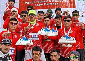 स्नो मैराथन जीतकर लौट रहे सैनिकों पर हमला , भारतीय सेना के मेजर समेत कई घायल