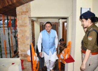 सीएम धामी ने पुलिस चौकी हर की पैड़ी का लोकार्पण किया