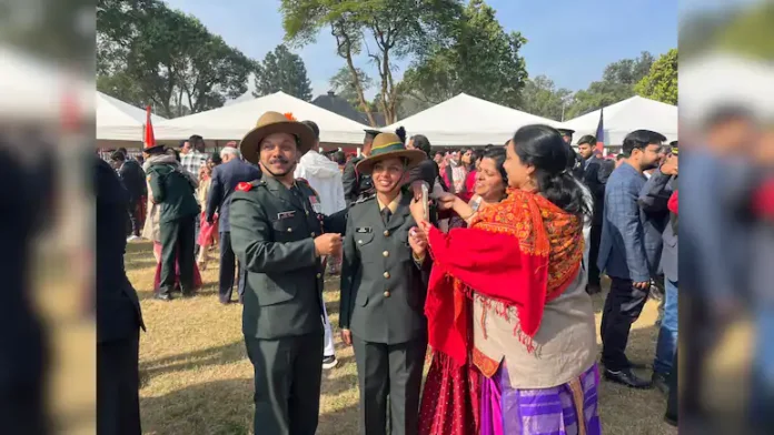 sai jadhav साई जाधव के माता-पिता ने उनके कंधों पर सितारे सजाए