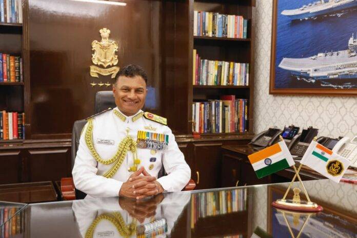 naval chief एडमिरल कृष्णा स्वामीनाथन ने भारतीय नौसेना प्रमुख के रूप में काम संभाला एडमिरल कृष्णा स्वामीनाथन ने भारतीय नौसेना प्रमुख के रूप में काम संभाला