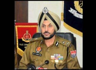 क्या पुलिस कमिश्नर भुल्लर सोशल मीडिया से सियासी फायदा उठाने वाली घटिया सोच के शिकार बने अमृतसर के पुलिस आयुक्त पद से हटाए गए आईपीएस गुरप्रीत सिंह भुल्लर